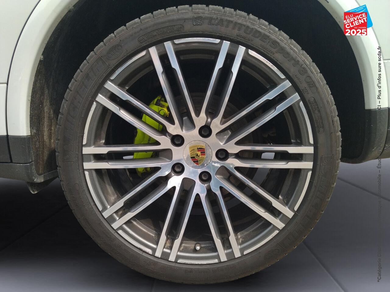 Véhicule d'occasion PORSCHE CAYENNE 3.0 416CH S E-HYBRID PLATINUM EDITION chez Renault Colmar