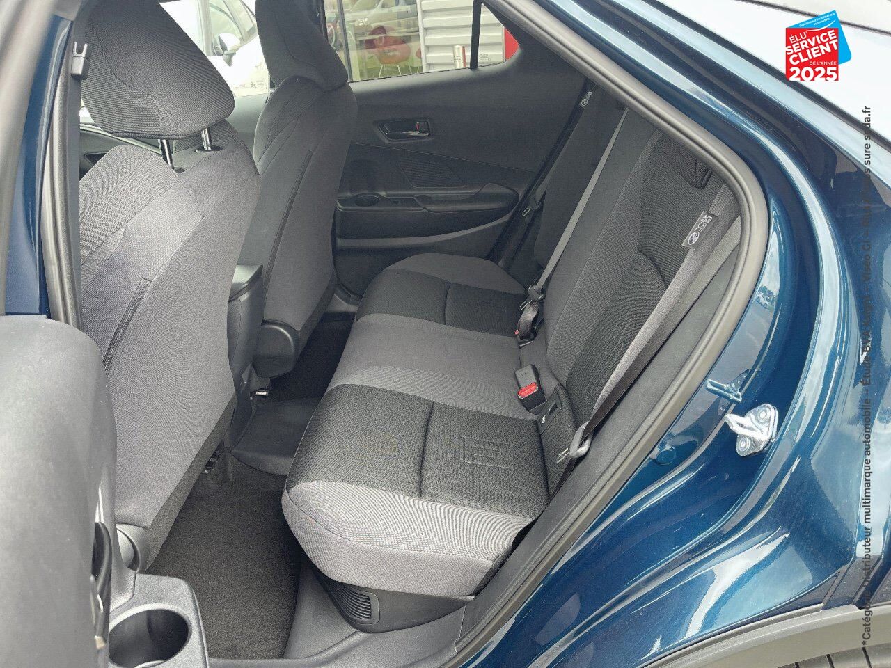 Véhicule neuf TOYOTA C-HR 2.0 HYBRIDE RECHARGEABLE 225CH DESIGN NG23 chez Toyota Saint Dizier