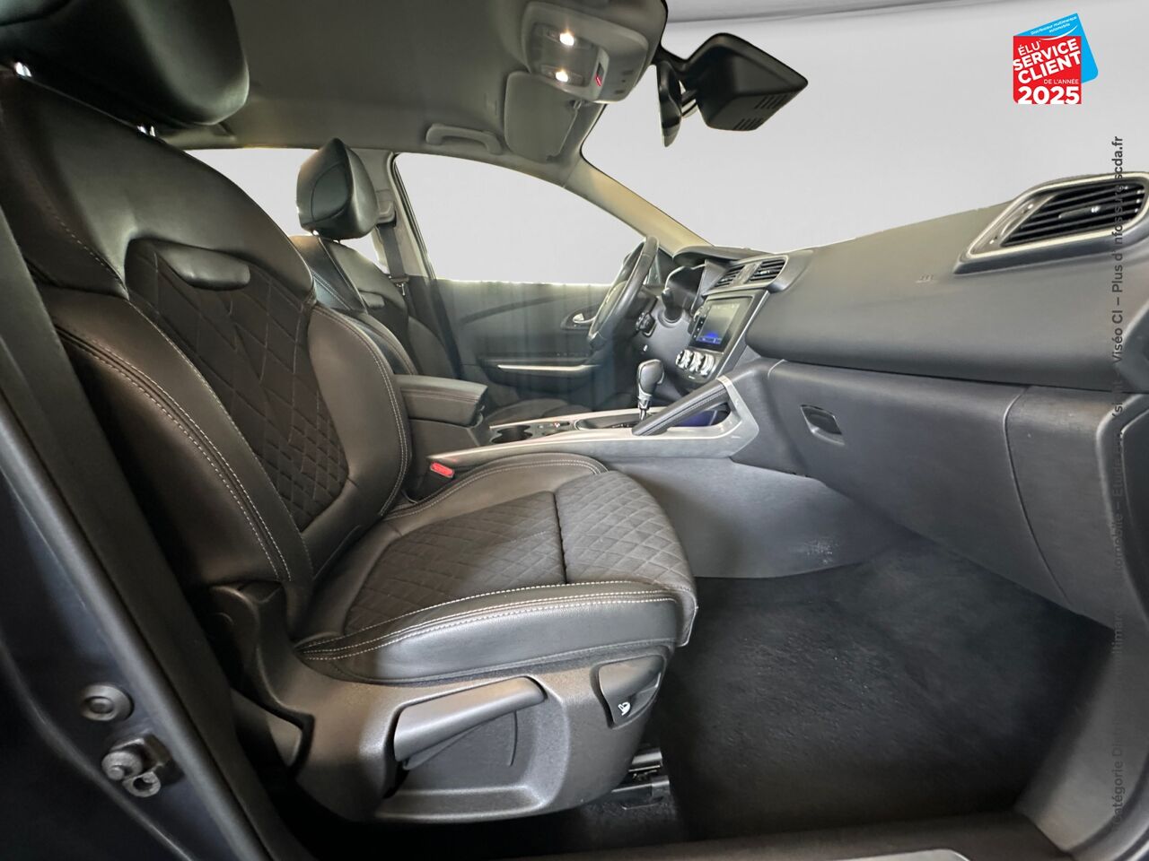 Véhicule d'occasion RENAULT KADJAR 1.5 BLUE DCI 115CH INTENS EDC chez Toyota Thionville