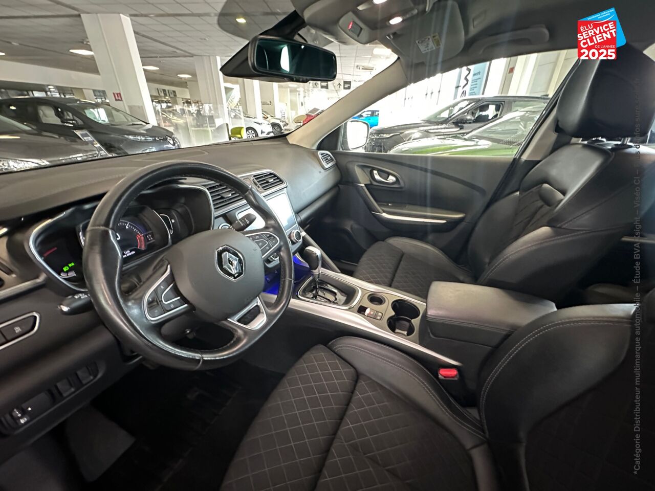 Véhicule d'occasion RENAULT KADJAR 1.5 BLUE DCI 115CH INTENS EDC chez Toyota Thionville
