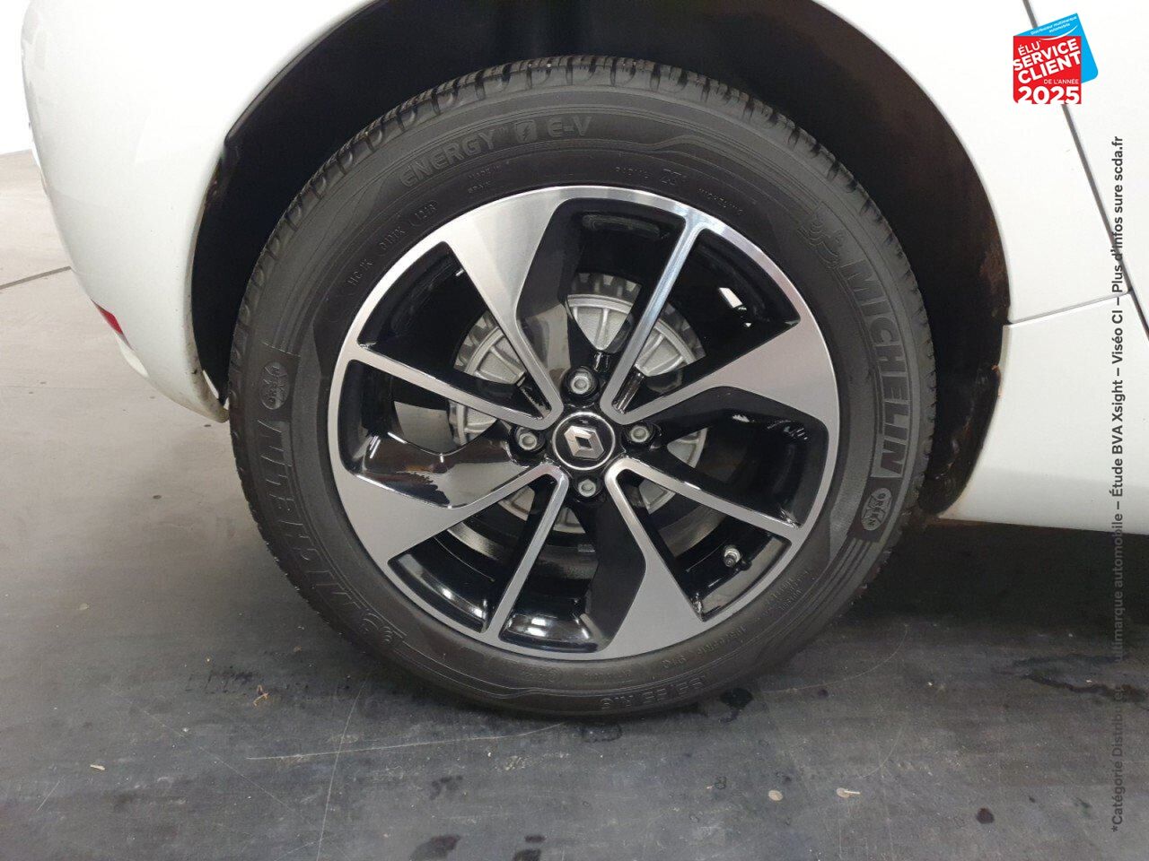 Véhicule d'occasion RENAULT ZOE INTENS CHARGE NORMALE R90 GPS CAMERA chez Opel Verdun
