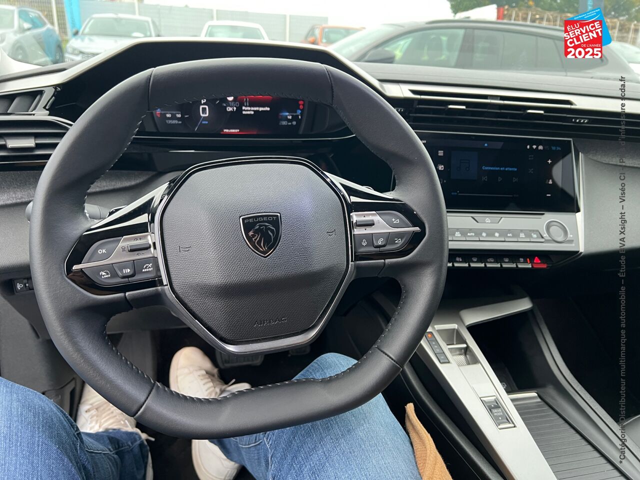 chez Peugeot Reims