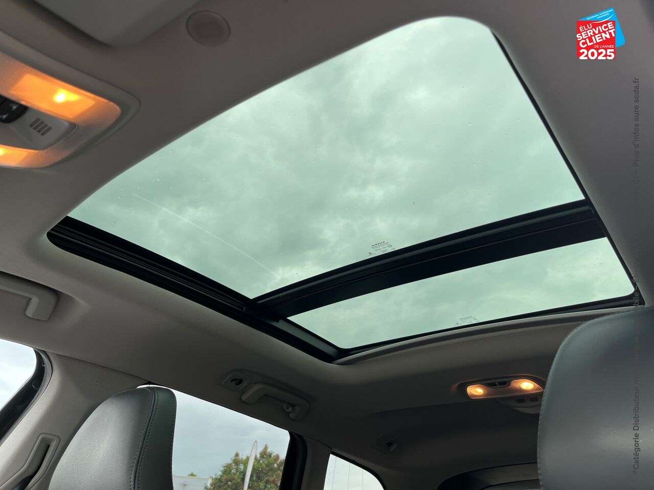 Véhicule d'occasion VOLVO XC60 D4 190CH SIGNATURE EDITION GEARTRONIC chez BMW Lons le Saunier