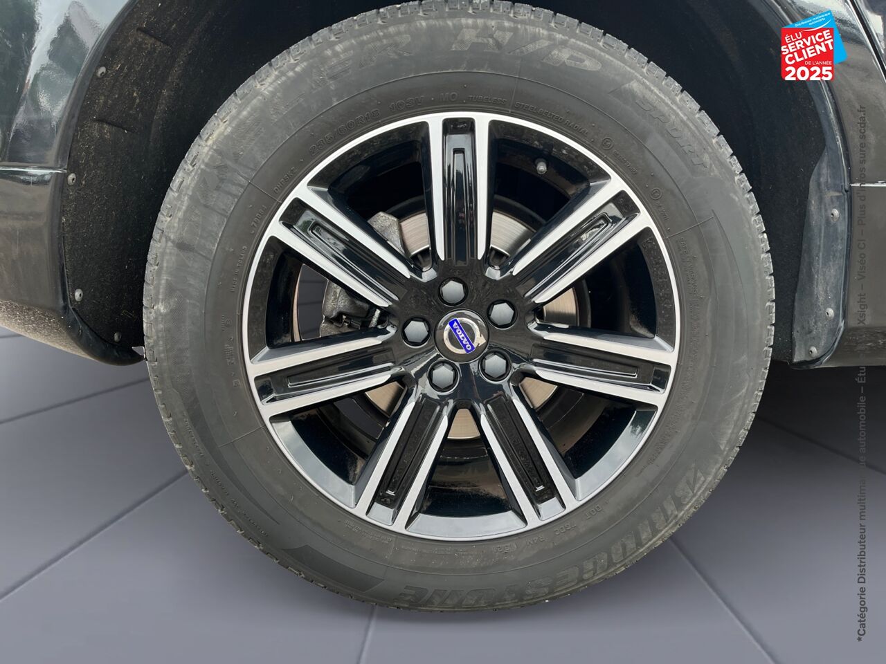 Véhicule d'occasion VOLVO XC60 D4 190CH SIGNATURE EDITION GEARTRONIC chez BMW Lons le Saunier