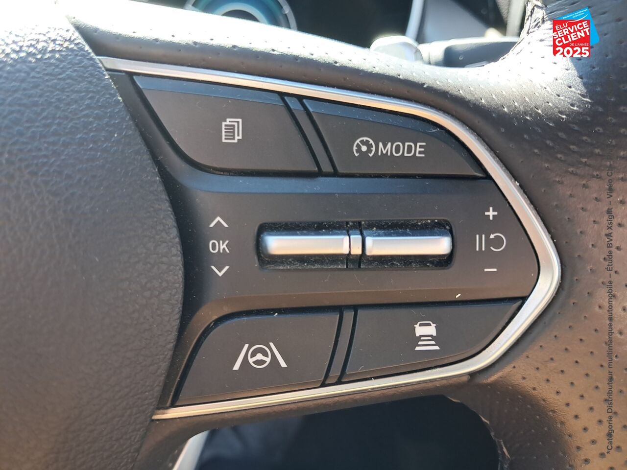 Véhicule d'occasion HYUNDAI SANTA FE 1.6 T-GDI 265CH PLUG-IN EXECUTIVE BVA6 HTRAC TPANO CUIR SIEGES CHAUFF GPS CAMERA chez Hyundai Epernay