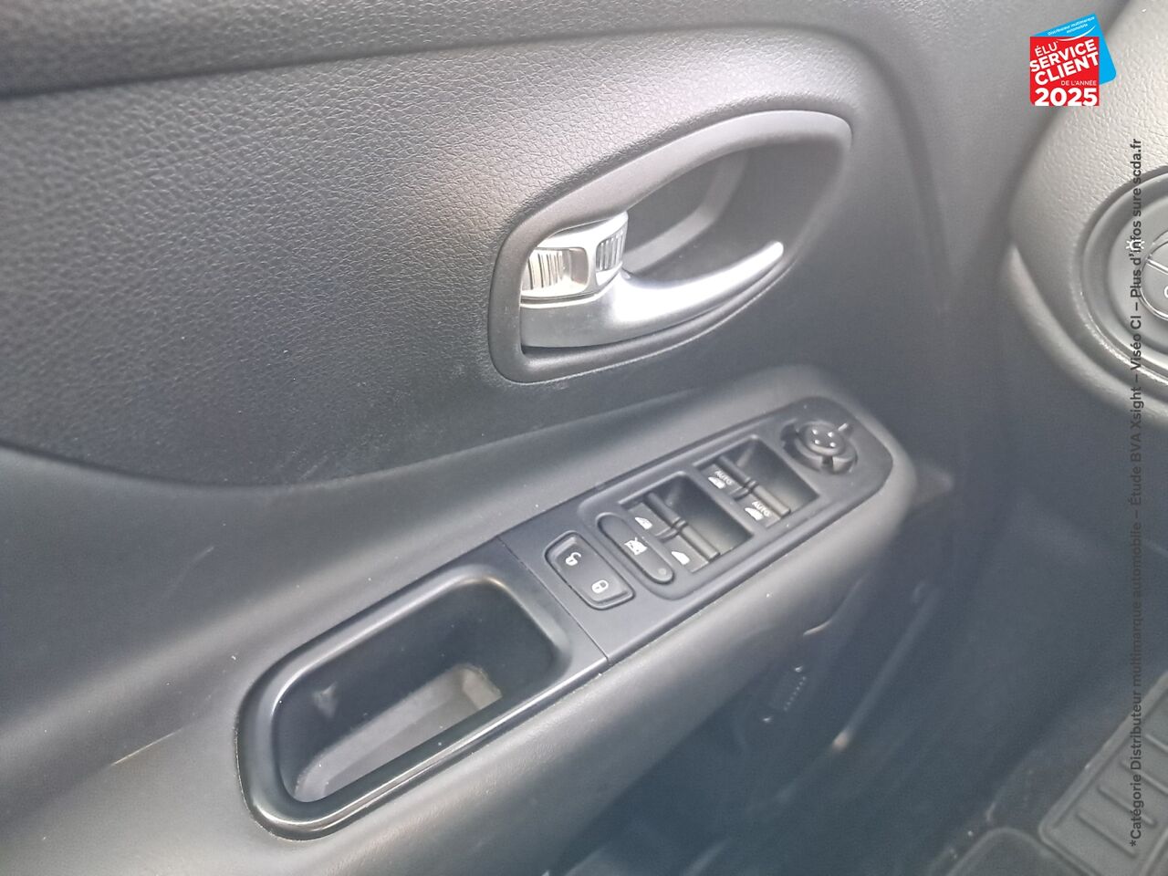 Véhicule d'occasion JEEP RENEGADE 1.6 MULTIJET S/S 120CH LIMITED GPS chez Hyundai Epernay