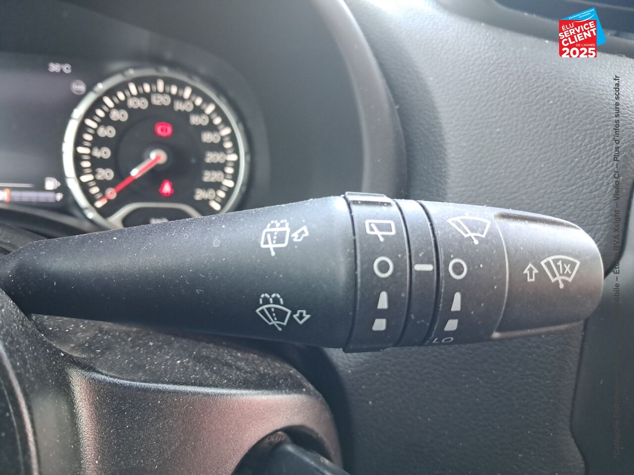 Véhicule d'occasion JEEP RENEGADE 1.6 MULTIJET S/S 120CH LIMITED GPS chez Hyundai Epernay