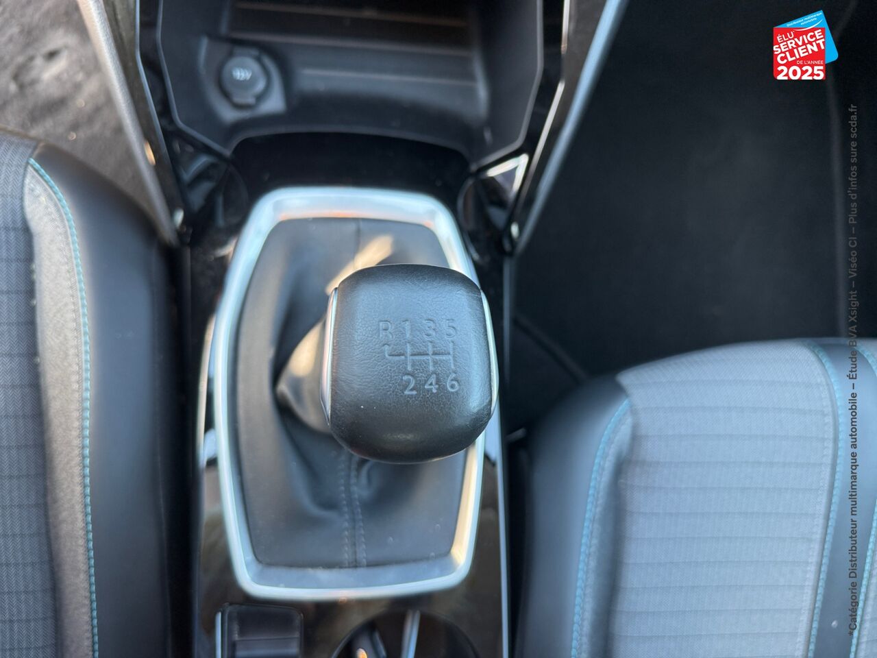 Véhicule d'occasion PEUGEOT 208 1.2 PURETECH 100CH S/S ALLURE 118G GPS RADAR AR CARPLAY chez Toyota Thionville