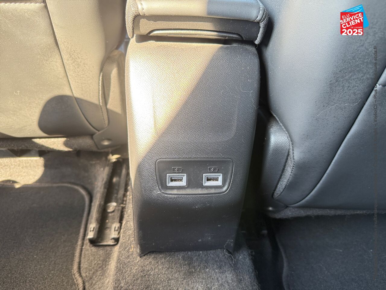 Véhicule d'occasion PEUGEOT 208 1.2 PURETECH 100CH S/S ALLURE 118G GPS RADAR AR CARPLAY chez Toyota Thionville