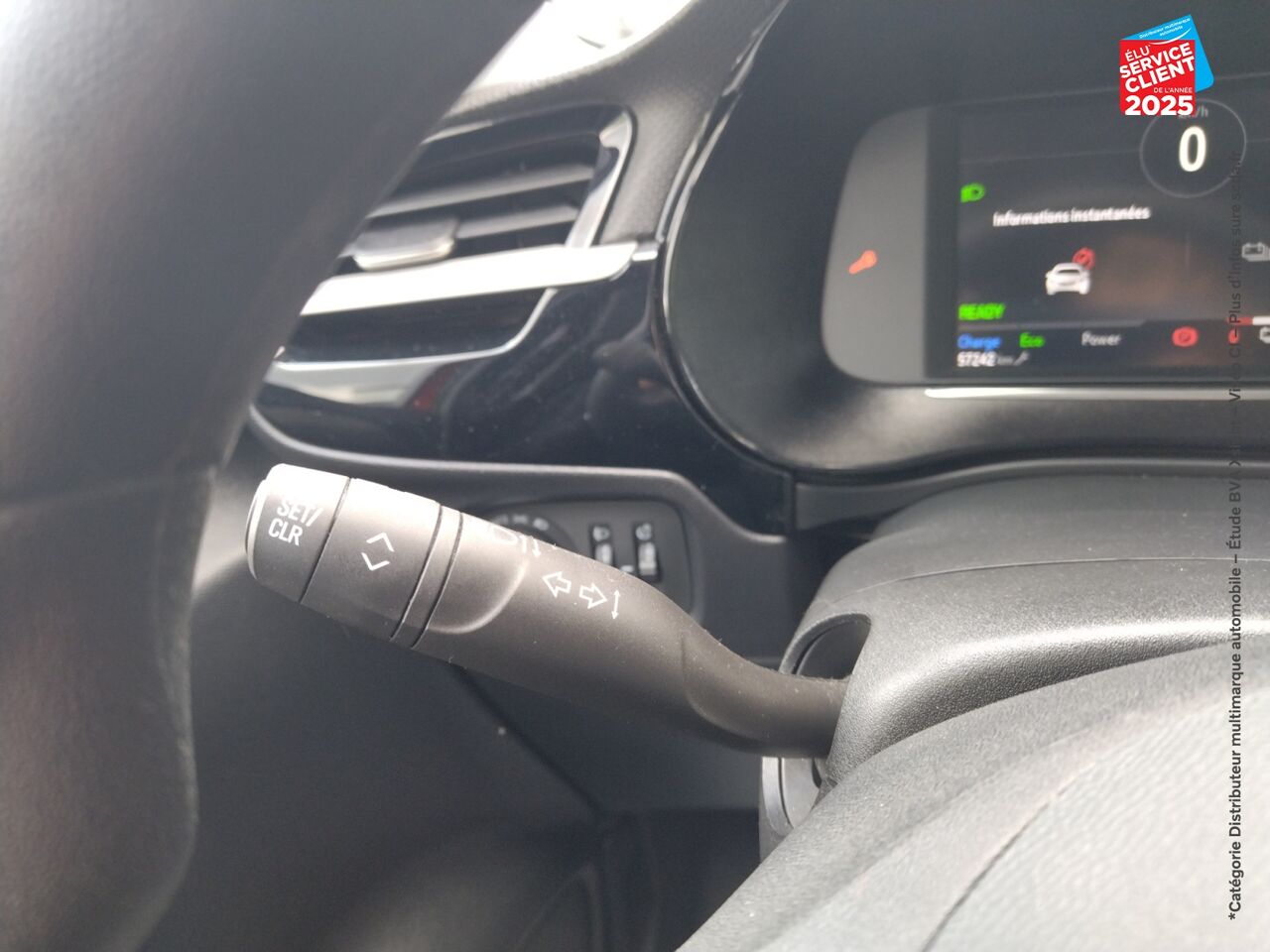 Véhicule d'occasion OPEL CORSA CORSA-E 136CH EDITION chez Toyota Verdun