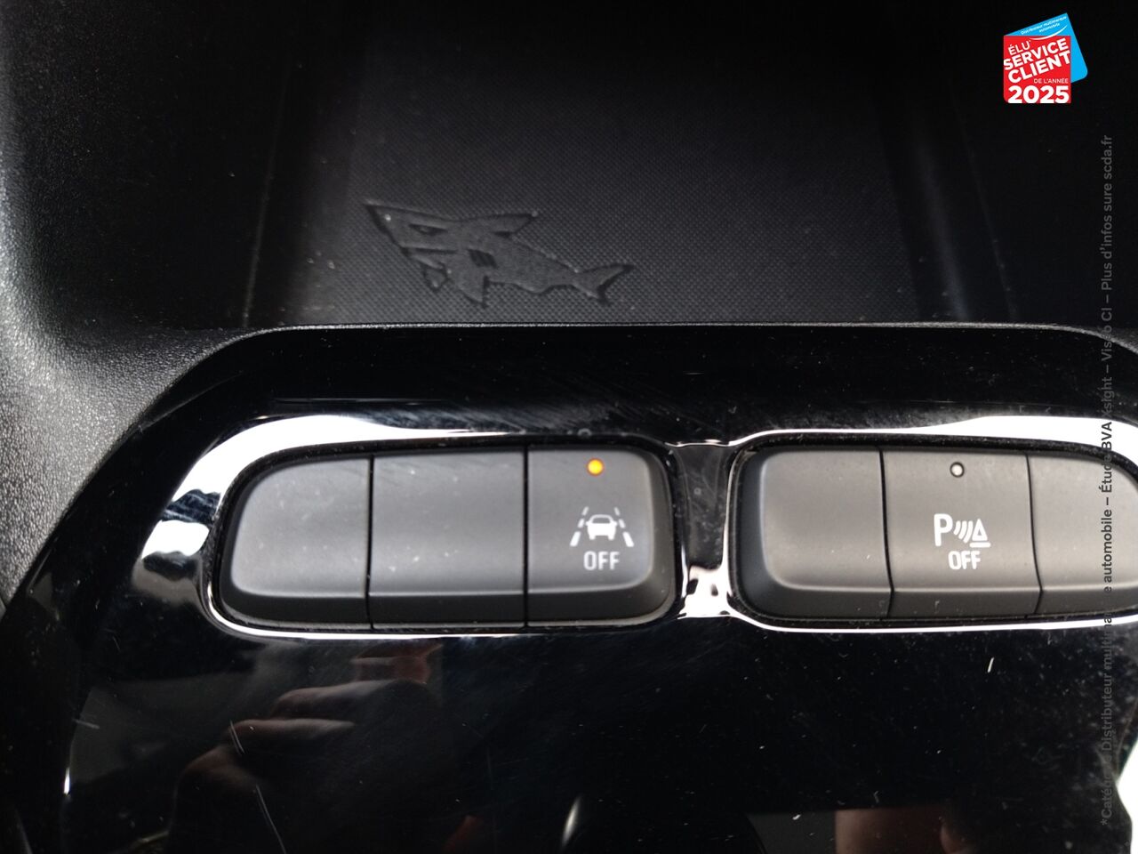Véhicule d'occasion OPEL CORSA CORSA-E 136CH EDITION chez Toyota Verdun