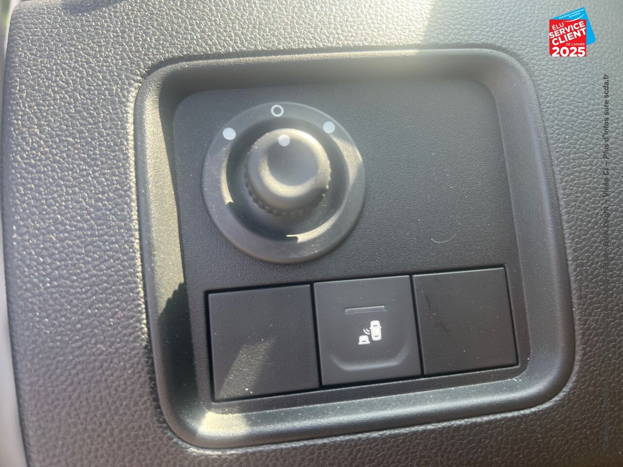 Véhicule d'occasion DACIA DUSTER 1.3 TCE 150CH FAP PRESTIGE 4X2 E6U CAMERA chez Peugeot Hirson