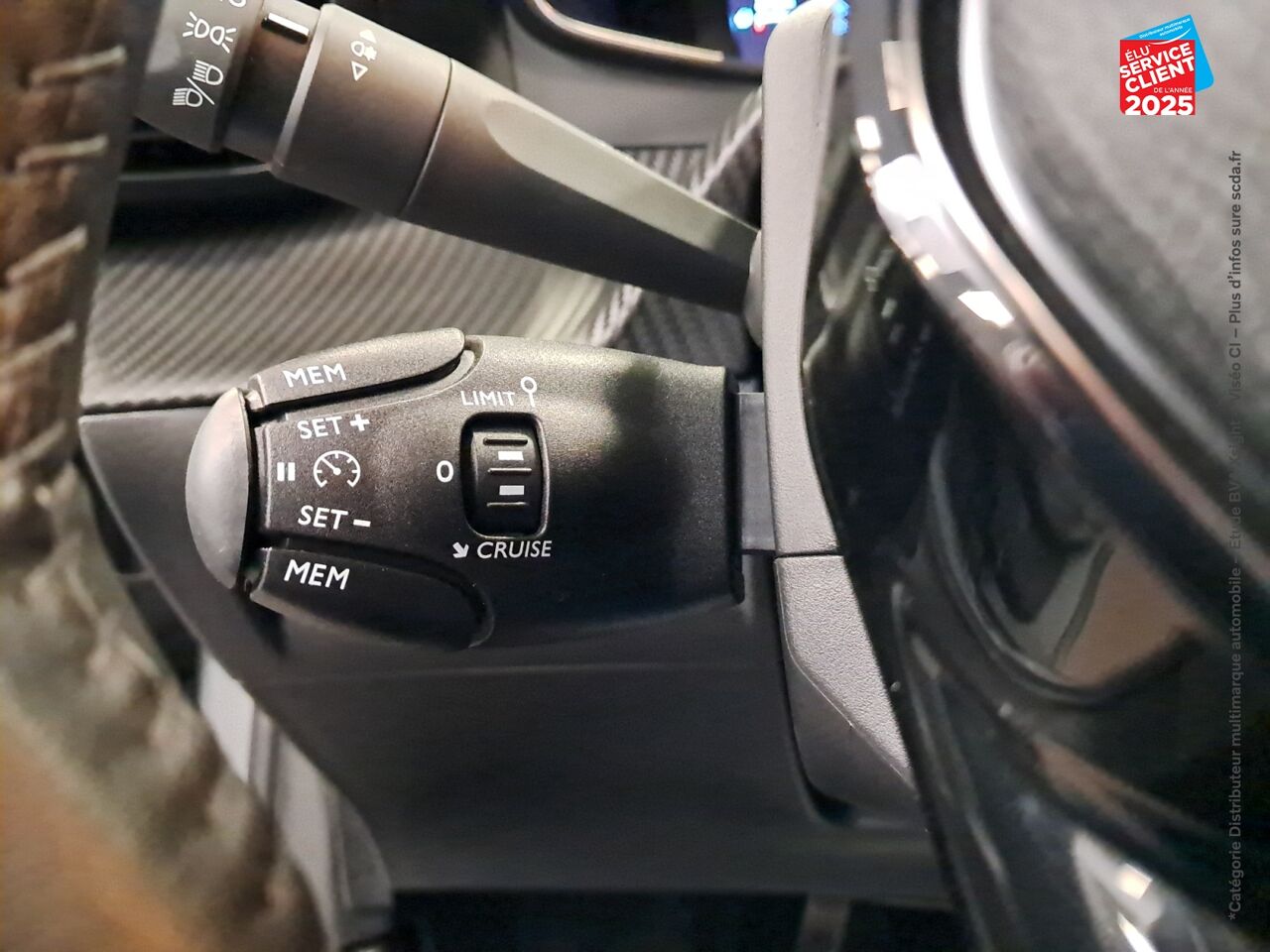 Véhicule d'occasion PEUGEOT 208 1.2 PURETECH 100CH S/S ALLURE CAMERA CARPLAY chez Toyota Thionville