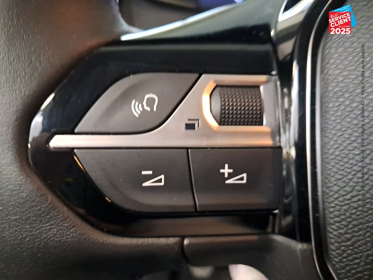 Véhicule d'occasion PEUGEOT 208 1.2 PURETECH 100CH S/S ALLURE CAMERA CARPLAY chez Toyota Thionville