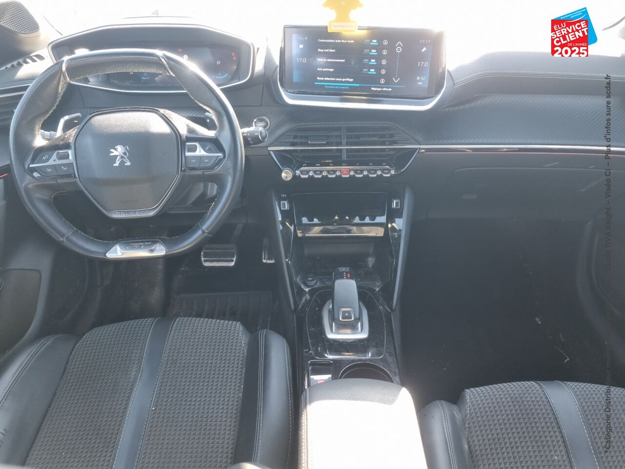 Véhicule d'occasion PEUGEOT 208 1.2 PURETECH 130CH S/S GT LINE EAT8 7CV GPS chez Toyota Thionville