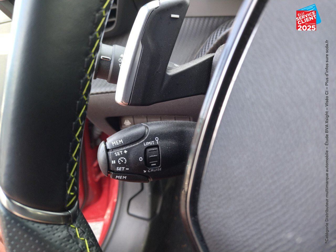 Véhicule d'occasion PEUGEOT 208 1.2 PURETECH 130CH S/S GT LINE EAT8 7CV GPS chez Renault Saint-Louis
