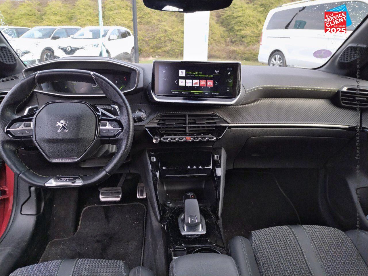 Véhicule d'occasion PEUGEOT 208 1.2 PURETECH 130CH S/S GT LINE EAT8 7CV GPS chez Renault Saint-Louis