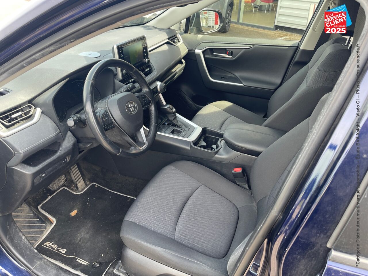 Véhicule d'occasion TOYOTA RAV4 HYBRIDE 218CH DYNAMIC 2WD chez Toyota Saint Dizier