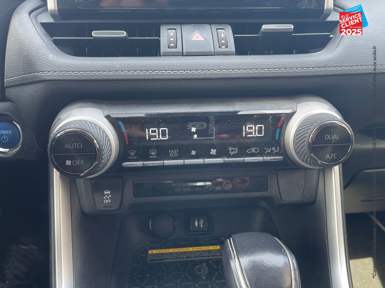 Véhicule d'occasion TOYOTA RAV4 HYBRIDE 218CH DYNAMIC 2WD chez Toyota Saint Dizier