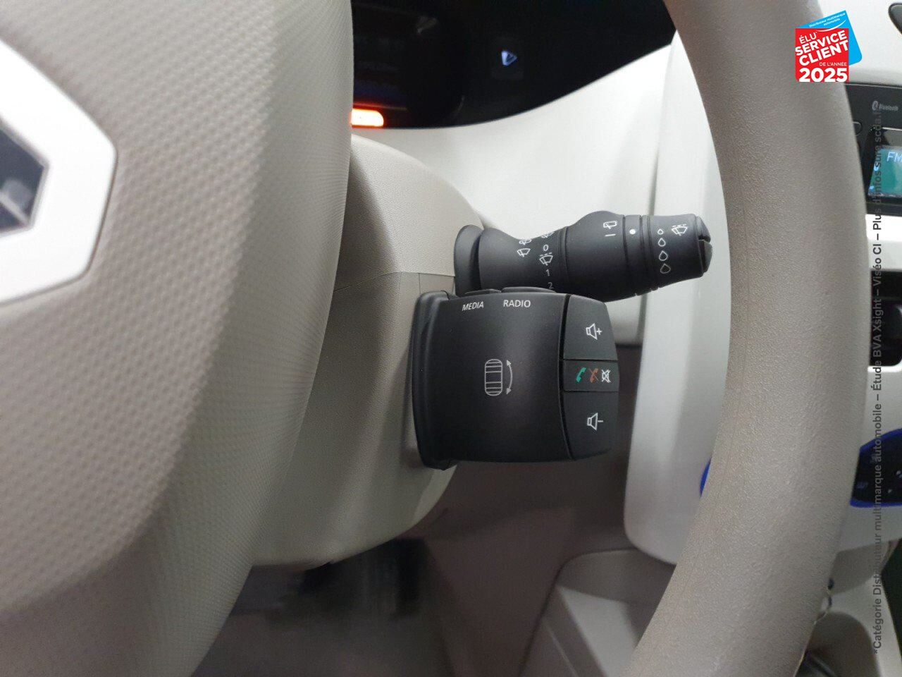 Véhicule d'occasion RENAULT ZOE CITY CHARGE NORMALE R90 chez Opel Verdun