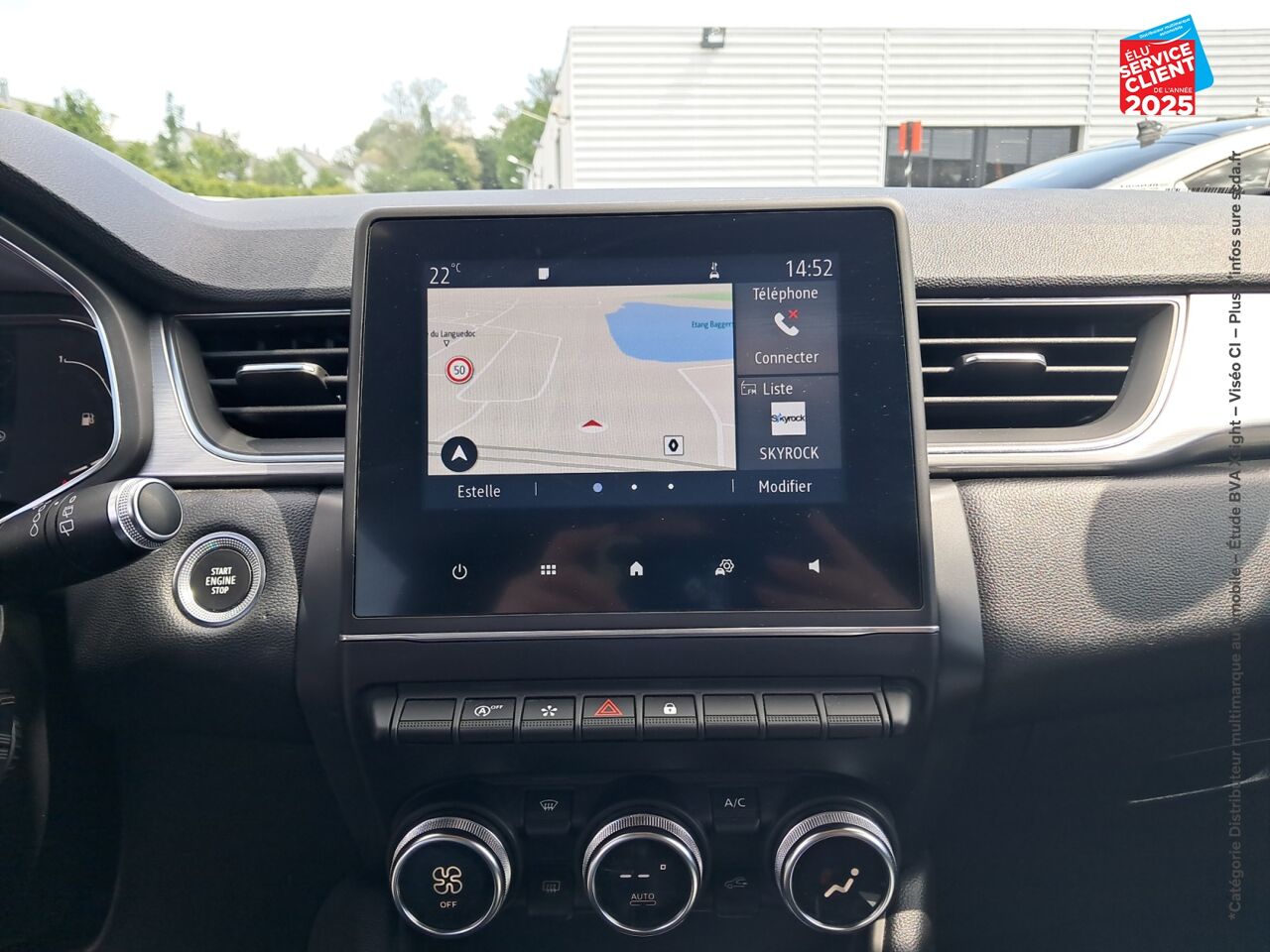 Véhicule d'occasion RENAULT CAPTUR 1.3 TCE 140CH FAP INTENS EDC -21 chez Hyundai Epernay