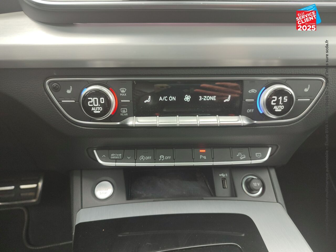 Véhicule d'occasion AUDI Q5 35 TDI MILD HYBRID 163CH S LINE S TRONIC 7 chez Toyota Verdun