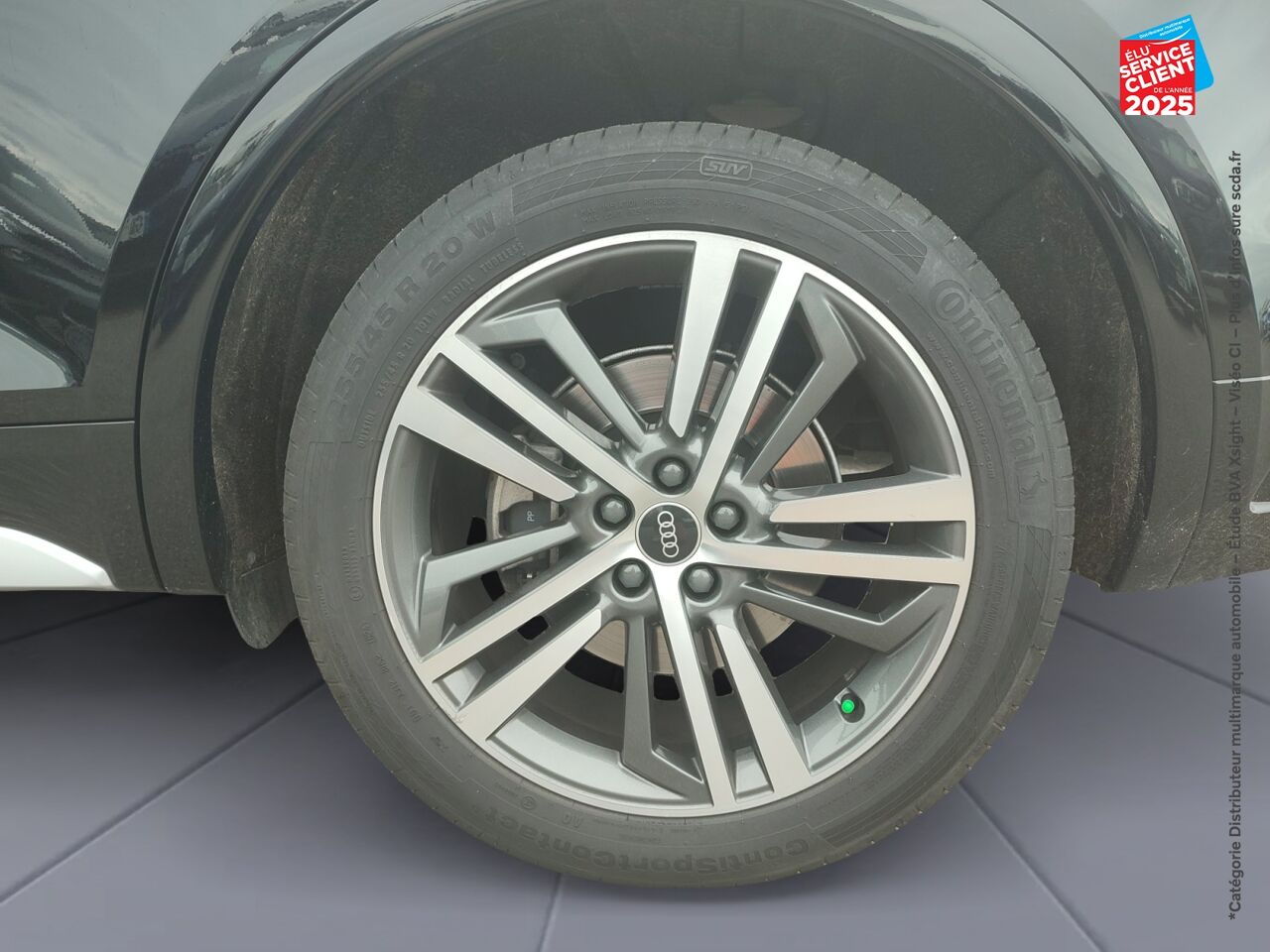 Véhicule d'occasion AUDI Q5 35 TDI MILD HYBRID 163CH S LINE S TRONIC 7 chez Toyota Verdun