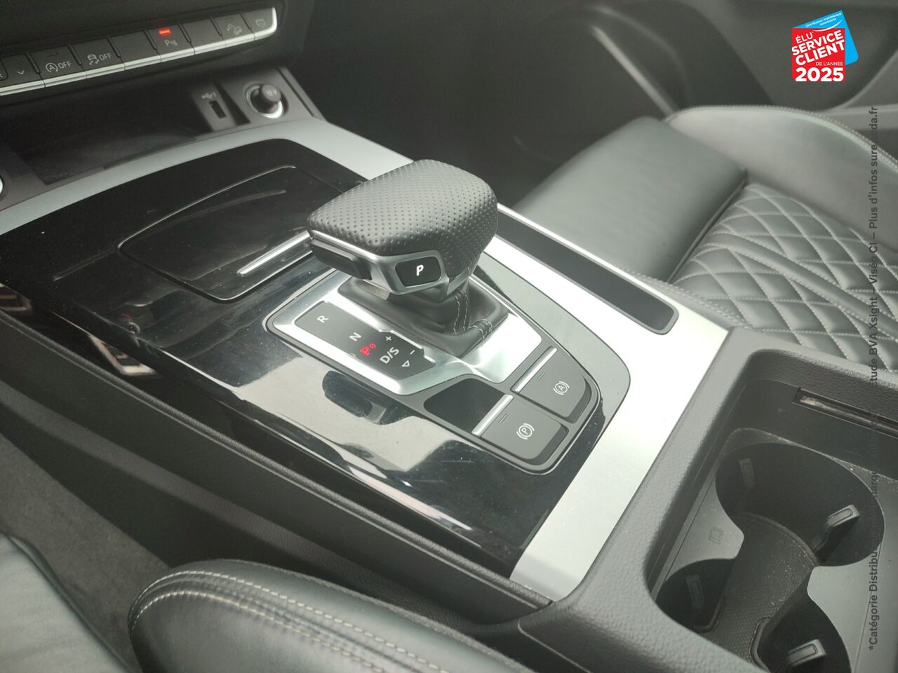 Véhicule d'occasion AUDI Q5 35 TDI MILD HYBRID 163CH S LINE S TRONIC 7 chez Toyota Verdun