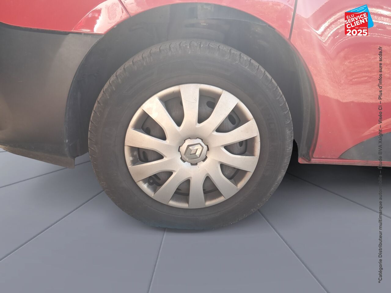 Véhicule d'occasion RENAULT TRAFIC COMBI L1 2.0 DCI 120CH S/S ZEN 8 PLACES chez Renault Colmar
