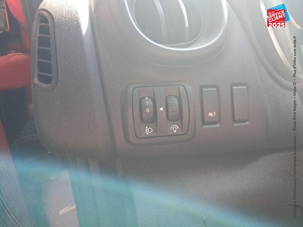 Véhicule d'occasion RENAULT TRAFIC COMBI L1 2.0 DCI 120CH S/S ZEN 8 PLACES chez Renault Colmar