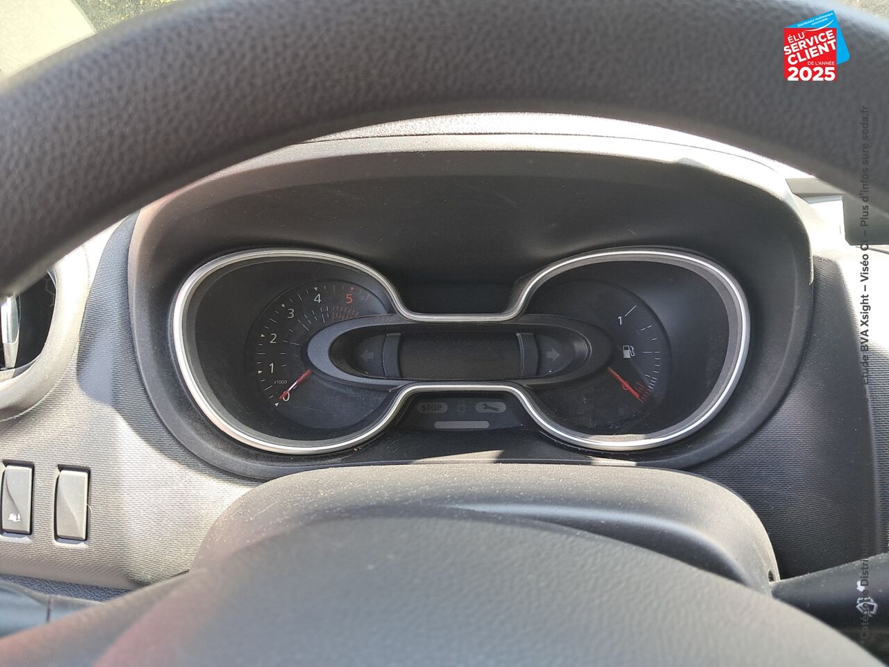 Véhicule d'occasion RENAULT TRAFIC COMBI L1 2.0 DCI 120CH S/S ZEN 8 PLACES chez Renault Colmar