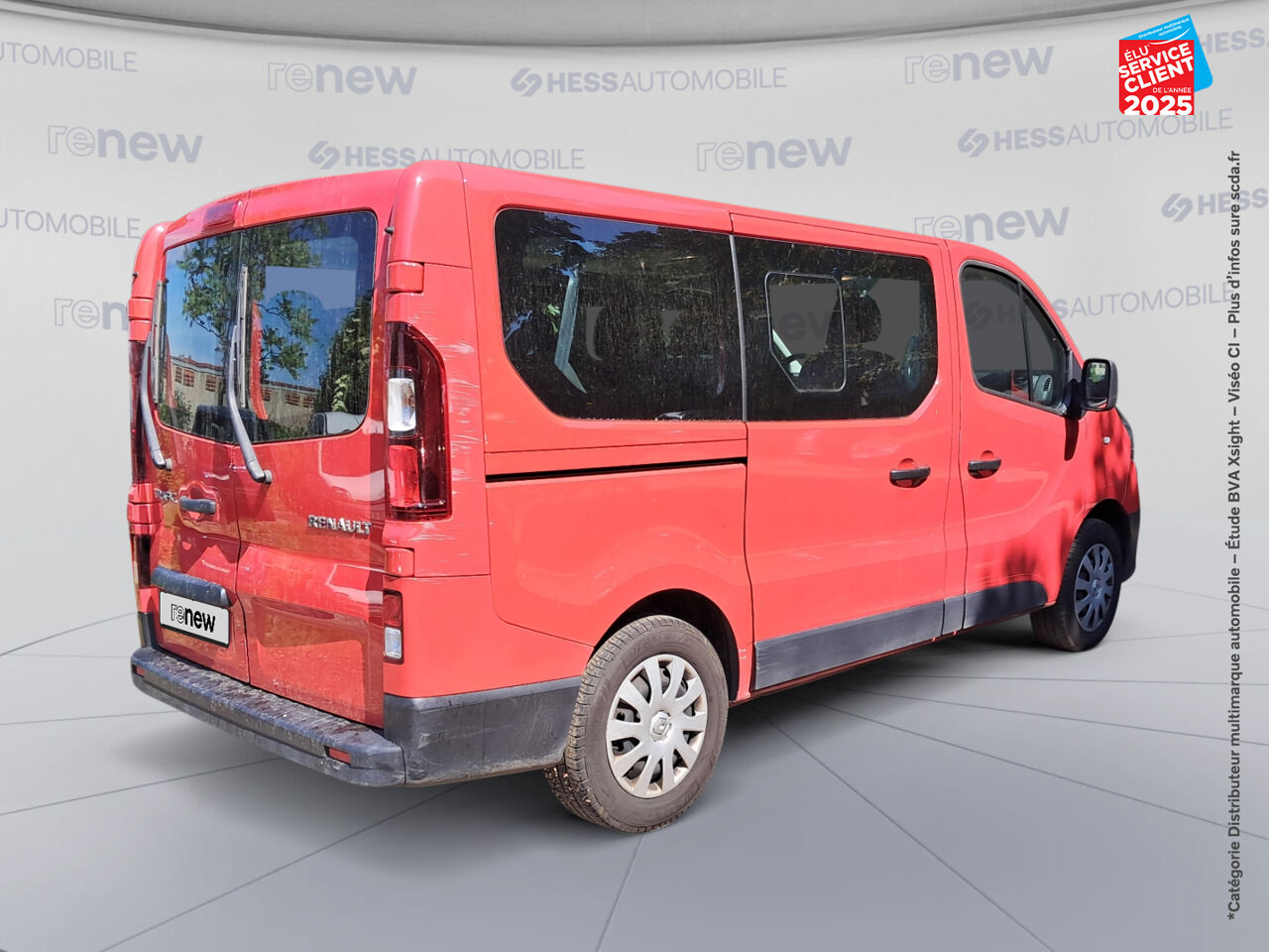 Véhicule d'occasion RENAULT TRAFIC COMBI L1 2.0 DCI 120CH S/S ZEN 8 PLACES chez Renault Colmar