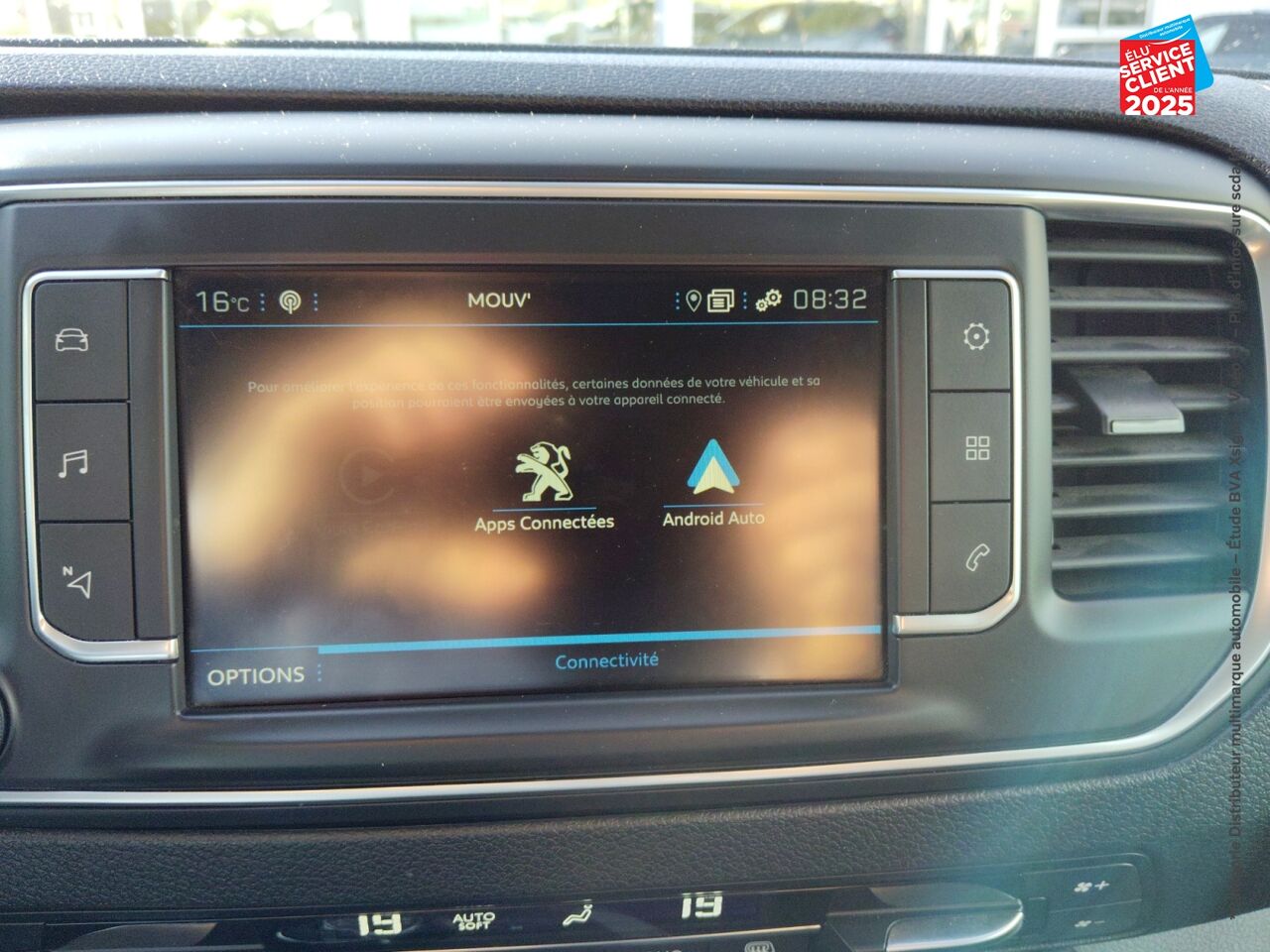 Véhicule d'occasion PEUGEOT EXPERT FG STANDARD 2.0 BLUEHDI 180CH S/S ASPHALT EAT8 CAMERA CARPLAY chez Renault Saint-Louis