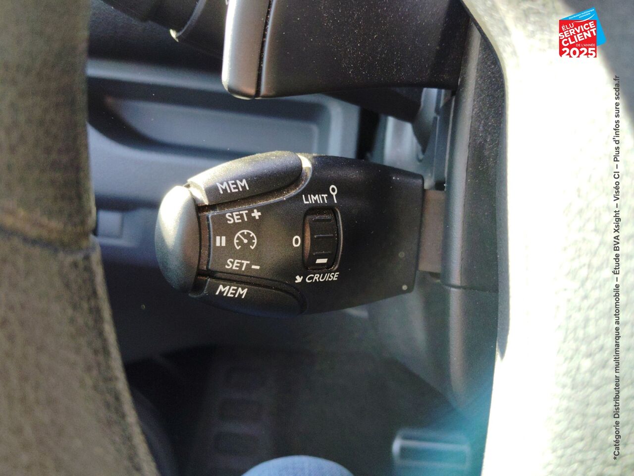 Véhicule d'occasion PEUGEOT EXPERT FG STANDARD 2.0 BLUEHDI 180CH S/S ASPHALT EAT8 CAMERA CARPLAY chez Renault Saint-Louis