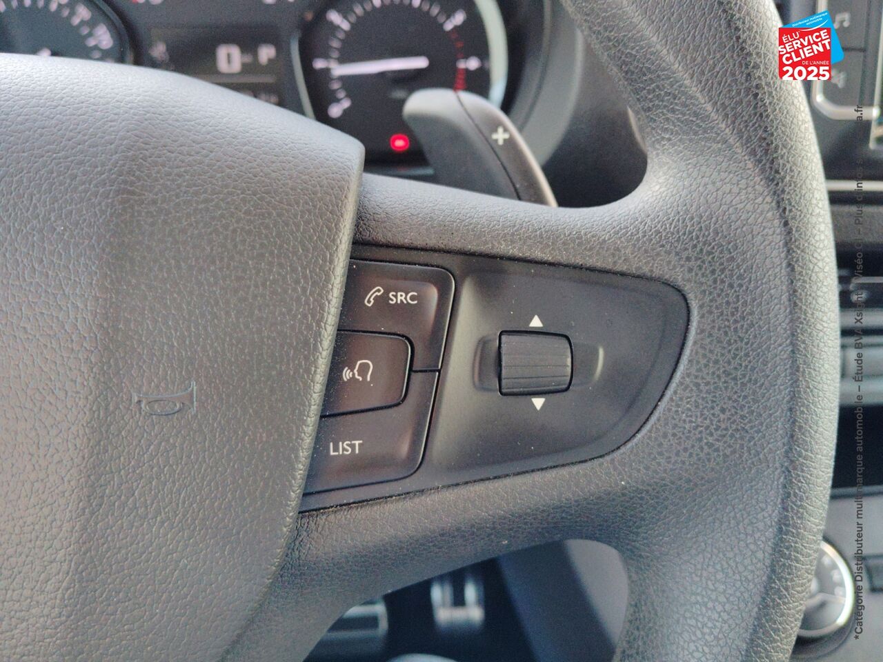 Véhicule d'occasion PEUGEOT EXPERT FG STANDARD 2.0 BLUEHDI 180CH S/S ASPHALT EAT8 CAMERA CARPLAY chez Renault Saint-Louis