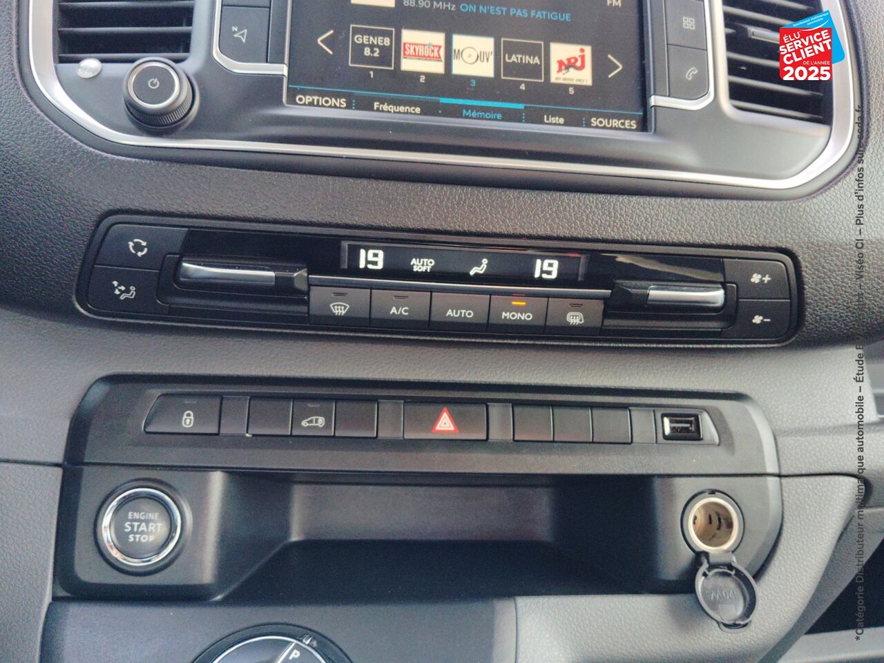 Véhicule d'occasion PEUGEOT EXPERT FG STANDARD 2.0 BLUEHDI 180CH S/S ASPHALT EAT8 CAMERA CARPLAY chez Renault Saint-Louis