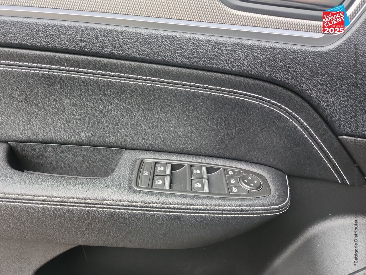 Véhicule d'occasion RENAULT ARKANA 1.3 TCE MILD HYBRID 140CH TECHNO EDC -22 chez Opel Charleville