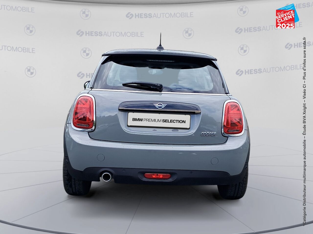 Véhicule d'occasion MINI MINI COOPER 136CH EDITION GREENWICH 115G TOUVRANT GPS CARPLAY chez BMW Pontarlier