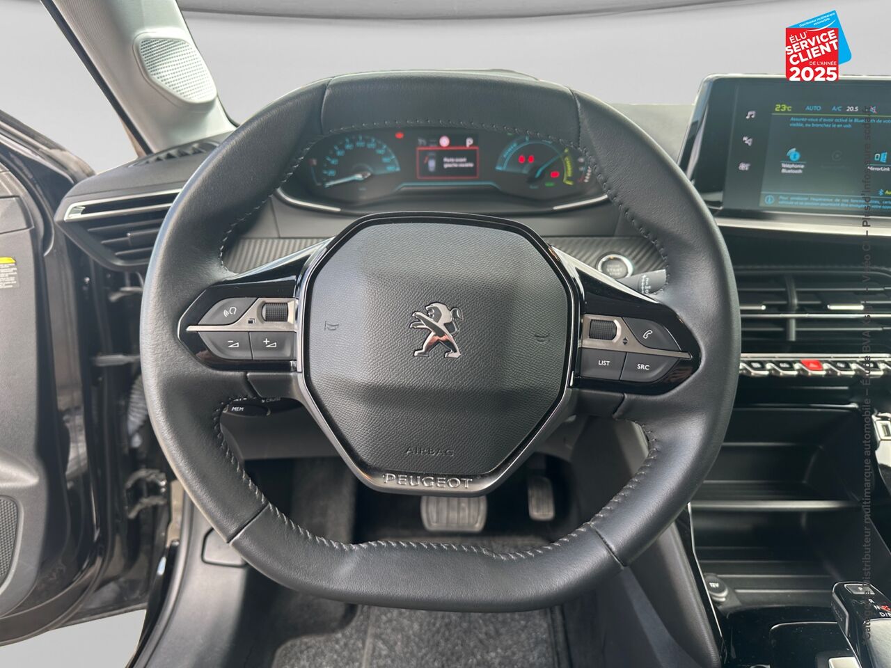 Véhicule d'occasion PEUGEOT 208 E-208 136CH STYLE RADAR AR CARPLAY chez Dacia Montbéliard