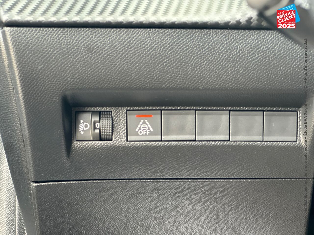 Véhicule d'occasion PEUGEOT 208 E-208 136CH STYLE RADAR AR CARPLAY chez Dacia Montbéliard