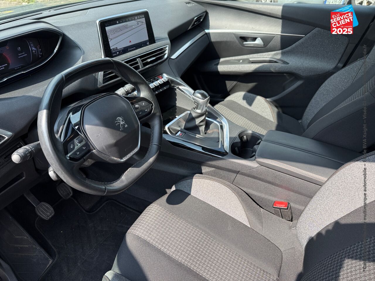 Véhicule d'occasion PEUGEOT 3008 1.5 BLUEHDI 130CH E6.C ALLURE S/S 7CV GPS RADAR AR CARPLAY chez Toyota Verdun