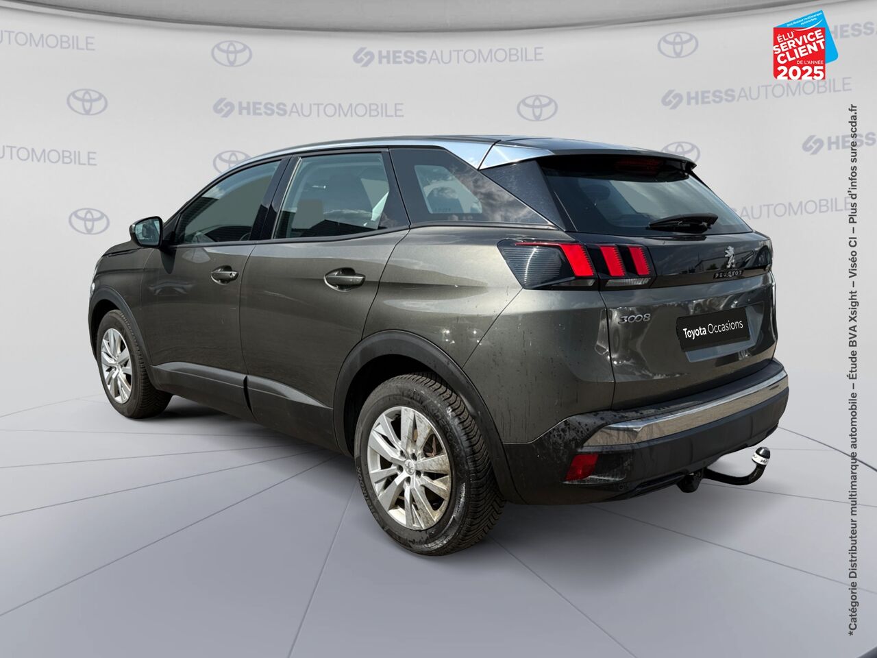 Véhicule d'occasion PEUGEOT 3008 1.5 BLUEHDI 130CH E6.C ALLURE S/S 7CV GPS RADAR AR CARPLAY chez Toyota Verdun