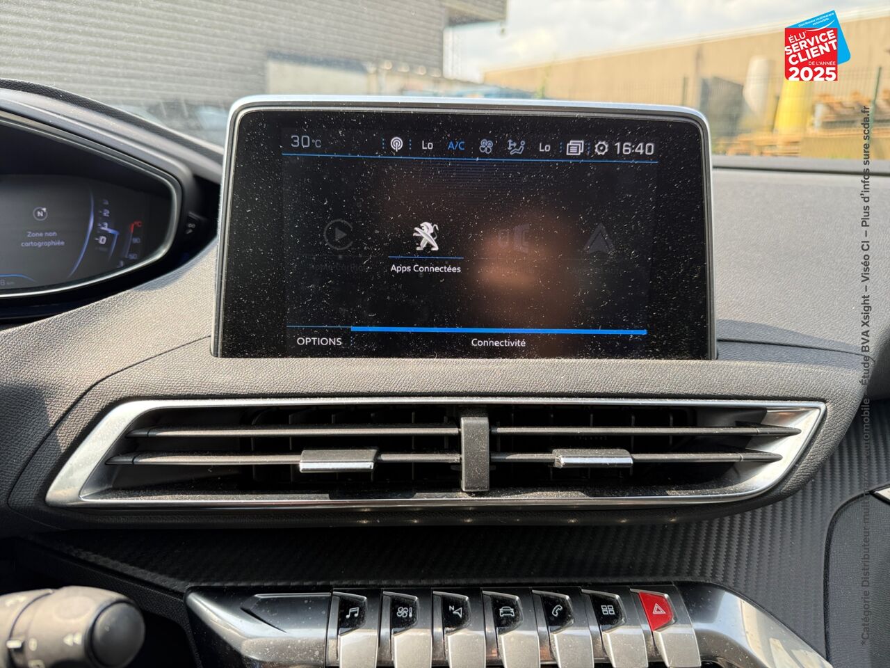 Véhicule d'occasion PEUGEOT 3008 1.5 BLUEHDI 130CH E6.C ALLURE S/S 7CV GPS RADAR AR CARPLAY chez Toyota Verdun