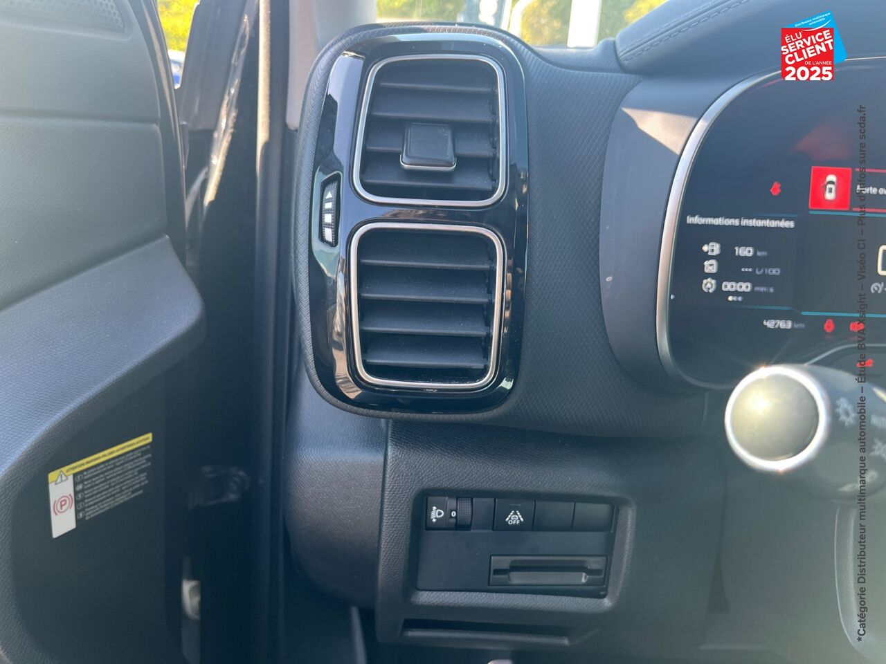 Véhicule d'occasion CITROEN C5 AIRCROSS BLUEHDI 130CH S/S SHINE PACK EAT8 CARPLAY chez Opel Thionville