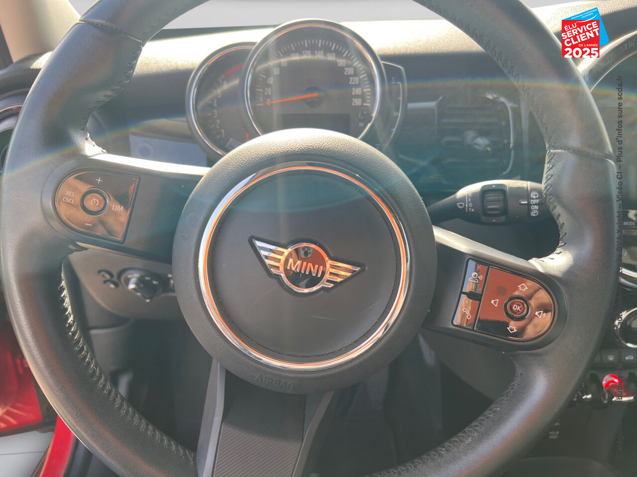 Véhicule d'occasion MINI MINI 5 PORTES COOPER S 178CH EDITION CAMDEN GPS CAMERA CARPLAY chez MINI Besançon