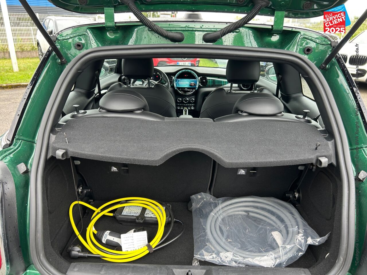 Véhicule d'occasion MINI MINI COOPER SE 184CH MOSAERT BVA chez Opel Saint-Dizier
