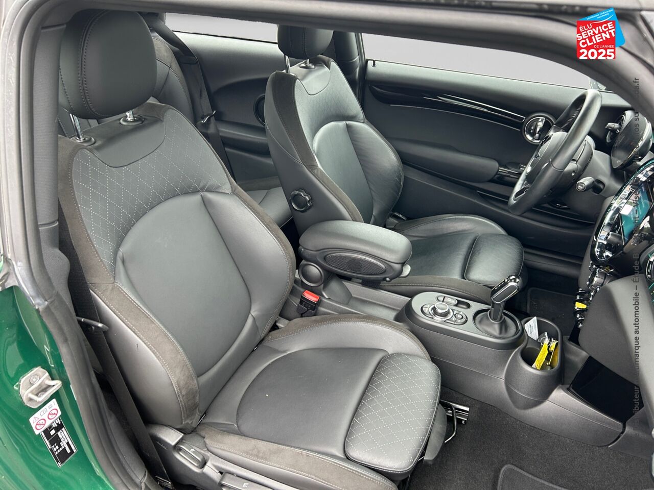 Véhicule d'occasion MINI MINI COOPER SE 184CH MOSAERT BVA chez Opel Saint-Dizier