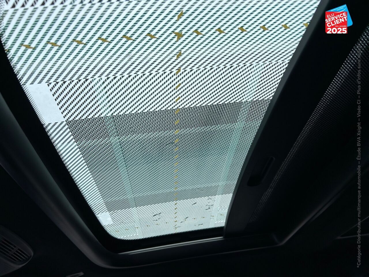 Véhicule d'occasion MINI MINI COOPER SE 184CH MOSAERT BVA chez Opel Saint-Dizier