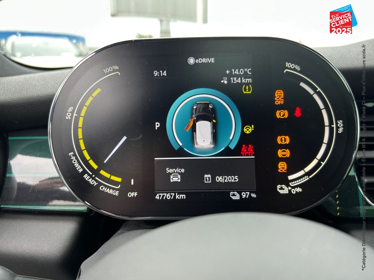 Véhicule d'occasion MINI MINI COOPER SE 184CH MOSAERT BVA chez Opel Saint-Dizier