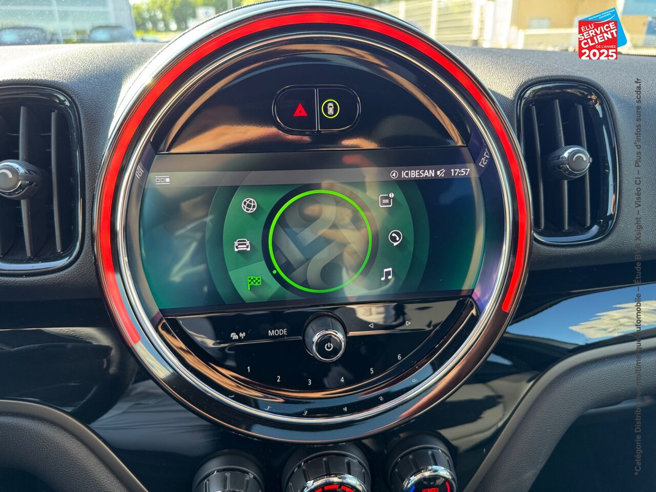 Véhicule d'occasion MINI COUNTRYMAN COOPER 136CH NORTHWOOD ALL4 BVA8 TOUVRANT SIEGES CUIR GPS CAMERA chez MINI Besançon